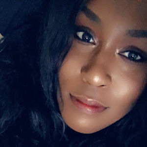 Meet your Posher, Tarah